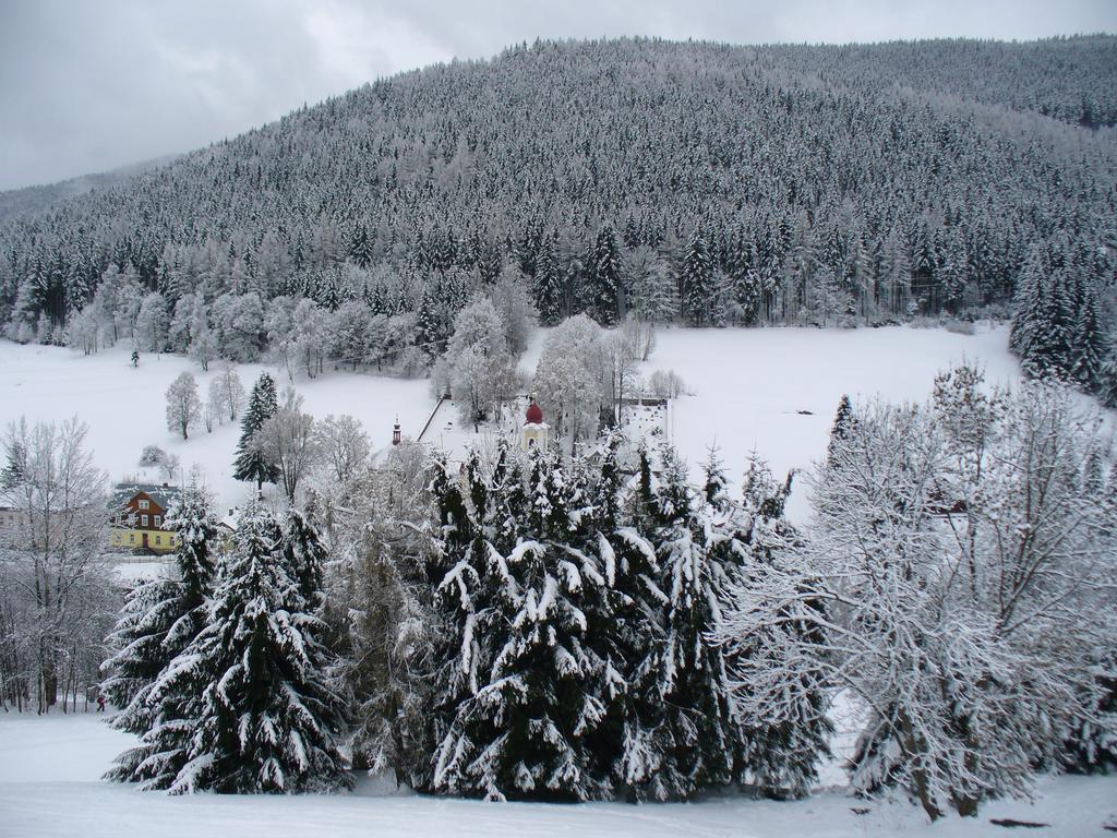 Bouda Na Ceste Pec pod Snezkou Bagian luar foto